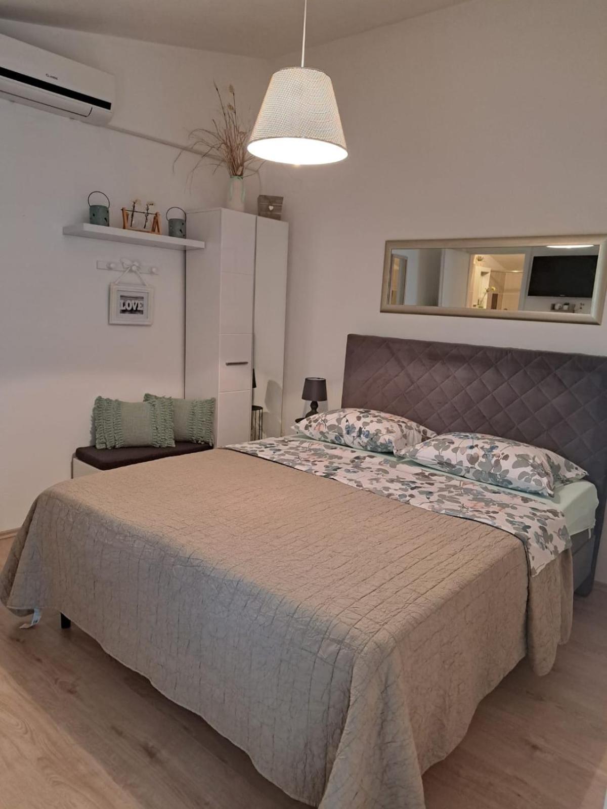 Apartments Andela Skradin Eksteriør billede